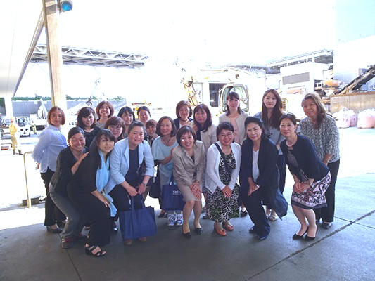 リーテムにて集合写真